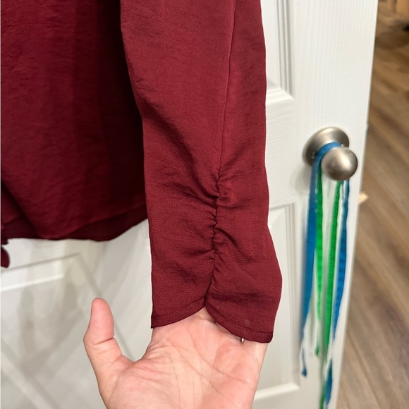 Express Blouse Womens Sz Small Burgundy Red Puff Shoulder Long Sleeve Top Satin - Picture 2 of 5